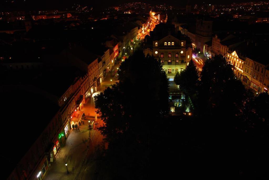 Luxury Large Apartment 21 Košice Esterno foto